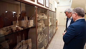 Karaosmanoğlu, Transcan Trafo Fabrikasını Ziyaret Etti