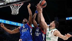 Anadolue Efes Evinde Kaybetti!