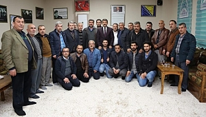 Başkan Ekinci Gümrükhan Esnafıyla Bir Araya Geldi.
