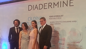Diadermine Yeni Serisi HYDRALIST'i, Marka Elçisi Hande Soral ile Tanıttı
