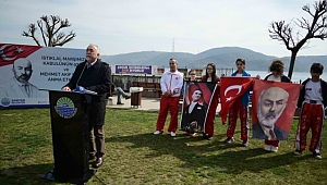 İstiklal Marşı’nı Ezbere Okuyan Minikler Duygulandırdı
