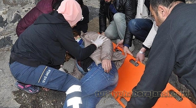 Kars Kalesi'nden Düşen Üniversiteli Kız Yaralandı