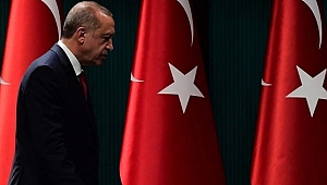 AKP Genel Merkezi'nde Hareketli Saatler