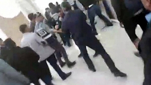 Genel Kurulda Sandalyeler Havada Uçuştu