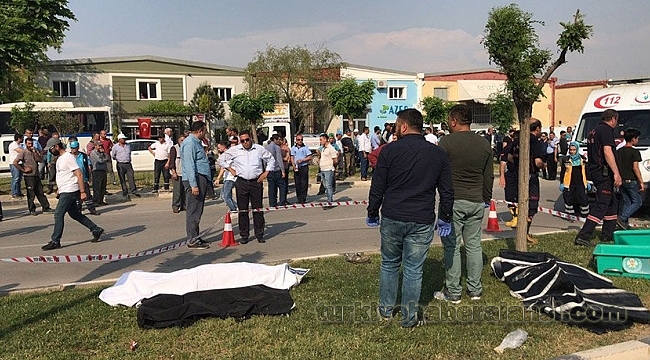 Manisa'da Otomobil İşçilere Çarptı: 3 Ölü