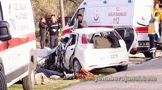 Milas'ta TIR İle Otomobil Çarpıştı; 2 Ölü, 1 Yaralı