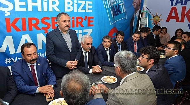 CHP İl Teşkilatı , AKP Seçim Bürosunu Ziyaret Etti
