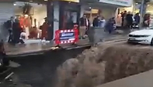 Erzurum'da Yağış Felakete Dönüştü, Yol Çöktü