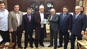 Fethullah Gülen'li Fotoğrafa AKP'den Savunma