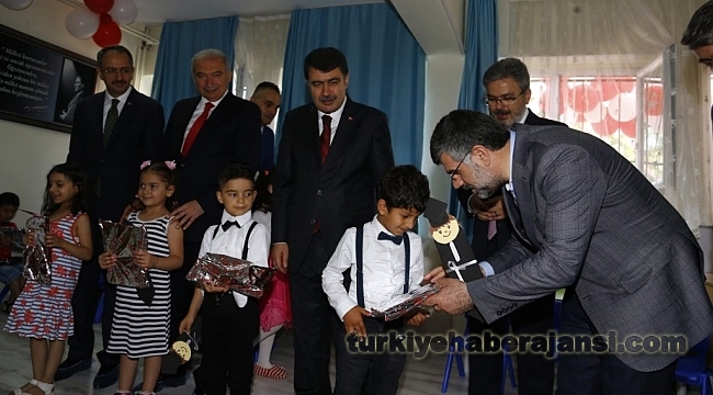 Artık Tatil, Mutlu Olun Çocuklar