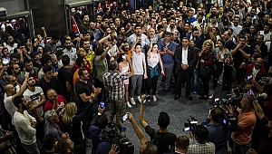 CHP'de 'Yönetim İstifa' Sloganları Yükseliyor!