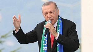 Erdoğan'dan Rize Mitinginde Atanamayan Öğretmene Tepki
