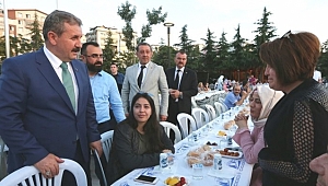 Mustafa Destici: Biz Milletimizle Beraberiz