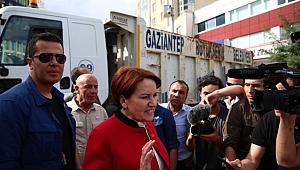 Skandal: Akşener'in Önü Çöp Kamyonu İle Kesildi