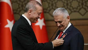 Binali Yıldırım'a Devlet Şeref Madalyası