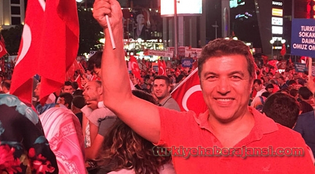 Küçükkaya, Twitter'dan İsyan Etti: Şimdi Küfredin Rahat Rahat