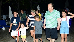 Yılmaz Ulusoy’dan Beş Torunu İle Beşi Biryerde Tatil