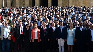 Kılıçdaroğlu, Anıtkabir'i Ziyaret Etti!