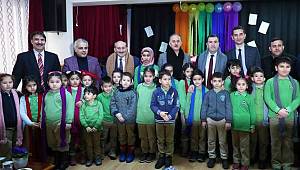 Doğudaki Öğrenci Kardeşleri İçin Atkı Ördüler