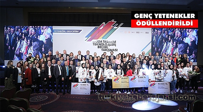 Moda Tasarımın Genç Yetenekleri Ödüllendirildi