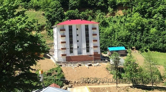 Devlet Koruma Altına Alınan Bölgeye Lojman Yaptı