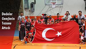 Dedeler Gençlerin Tozunu Attırdı