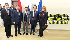 Pınar Eliçe'den, İlşat Tajitdinov'a Anlamlı Plaket