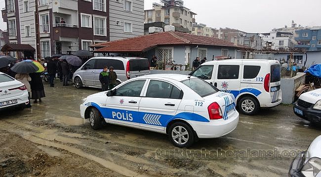 Eşini ve Annesini Öldürüp İntihar Etti