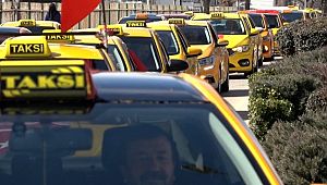 Taksicilerden 'Bahar Kalkanı Harekatı'na destek konvoyu 