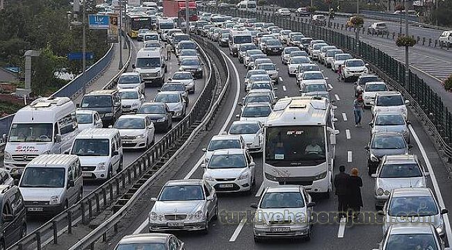 Polisin Korana denetimi : 236 araca CEZA kesildi