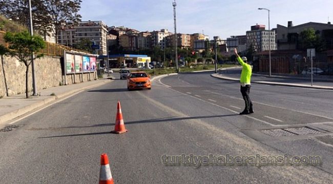 Maskenizi polisi görünce değil, her zaman takın ..!