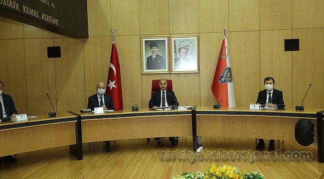 Yeni görevlerine başlayan Emniyet Müdürlerine başarılar diledi