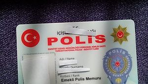 Görevli Polis, emekli polis kimliğini TANIMIYOR mu ? 