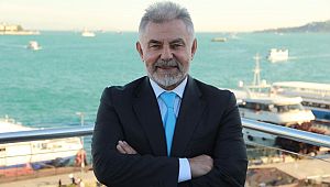 Osman Öztürk'e İtalya'da BARIŞ ELÇİSİ ünvanı verildi