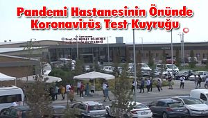 İstanbul'da Pandemi Hastanesinin Önünde Koronavirüs Test Kuyruğu