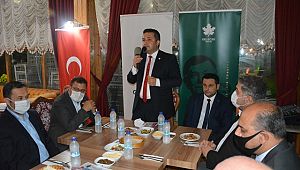 Gelecek Partisi Sancaktepe'de yeni üyelere rozetleri takıldı 