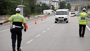Bolu Emniyet Müdüründen Maskesiz Polislere CEZA
