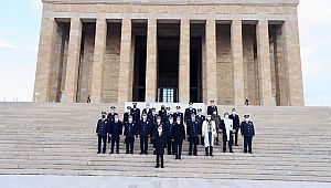  Türk Polis Teşkilatı Atatürk'ün Huzurunda..!