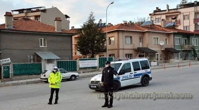 Kentte Sıkı Denetim! Nüfusun Yüzde 70'i Karantinada