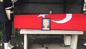 Babasının vefatının ardından polis kızının DUYGUSAL paylaşımı 