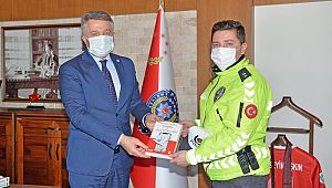 Özverili davranışından ötürü Komiser Al'a ÖDÜL verildi 