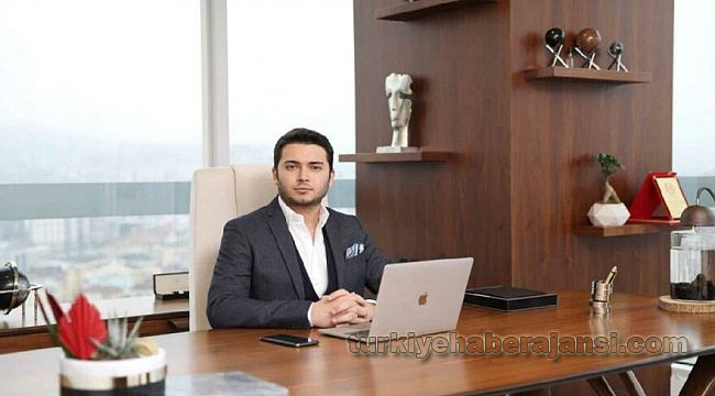 Fatih Faruk Özer Interpol'ün Aradığı 30'uncu Türk Oldu