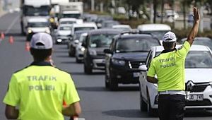 Şehirlerarası  yol kontrol noktalarında 16 bin kolluk personeli GÖREVLİ 