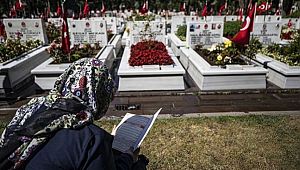  Şehit Ailelerine Kabristan Ziyareti İçin Kısıtlama Muafiyeti