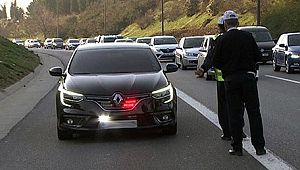 Trafikte araçlarına ÇAKAR takanlar USLANMIYOR..!