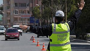 İzmir'de 20 bin 639 sürücüye CEZA kesildi 