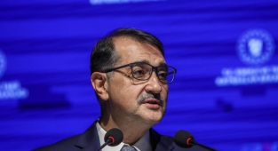 Bakan Dönmez: Karadeniz gazı için ilk kaynak 2022 baharında