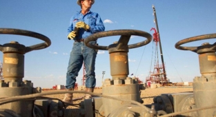 İran, Azerbaycan ve Türkmenistan arasında yıllık 2 milyar metreküplük doğalgaz anlaşması