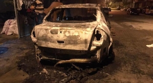 Konya'da hareketli gece! Aynı mahallede 3 araç kundaklandı