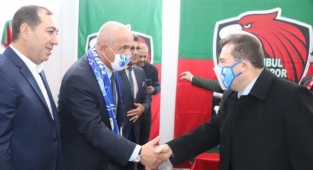 25 Çatspor Kulübü Standına İlgi